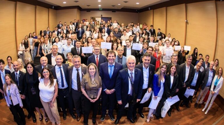 El Colegio de Abogados de Córdoba realizó una competencia de alegatos junto a universidades