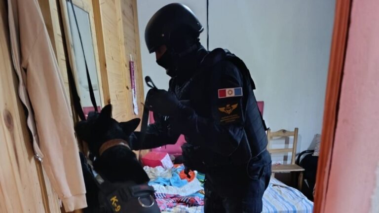 Desbaratan una red de narcomenudeo en Villa Cura Brochero y Villa Dolores