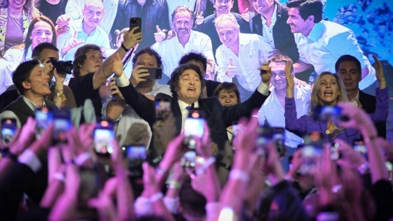 Milei celebró la victoria: Hoy comienza la reconstrucción de la Argentina grande