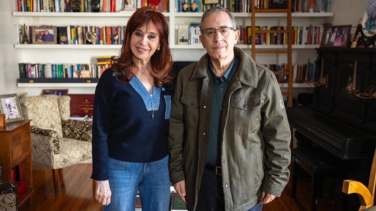 Cristina Fernández recibió a Carlos Maslatón: AMIA, Irán y citas a la Biblia