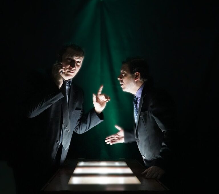 Éxitus: una propuesta teatral que mezcla humor y reflexión sobre la finitud