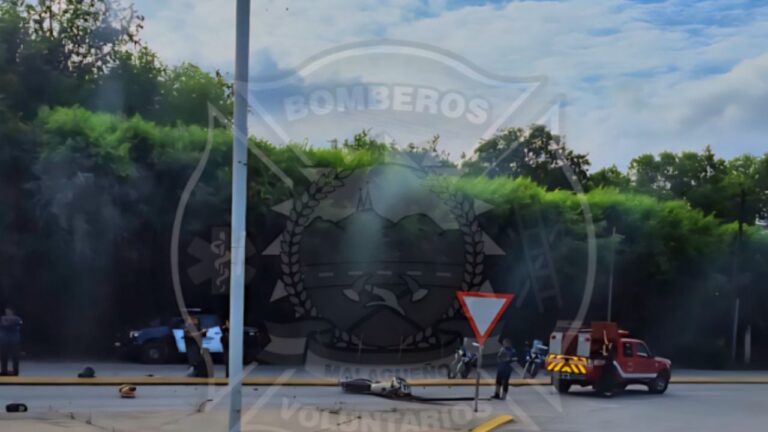 Dos mujeres heridas tras un choque entre un auto y una moto en Malagueño