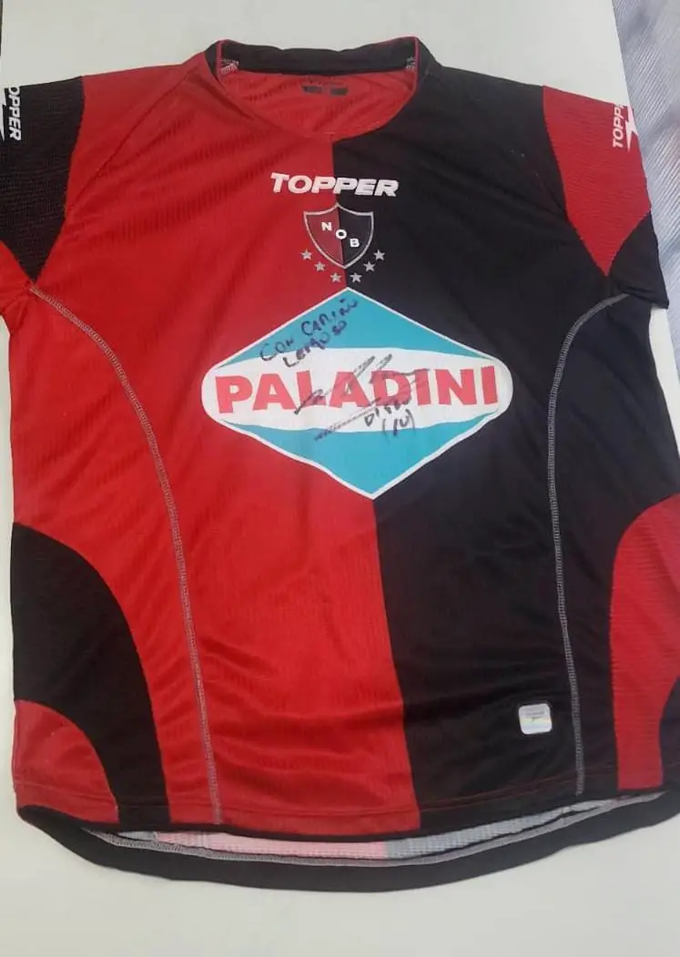 Recuperaron una camiseta de Diego que habían robado en Córdoba