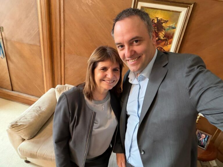 Cambios en la Ley de Ministerios: Manuel Adorni suma más poder y cajas