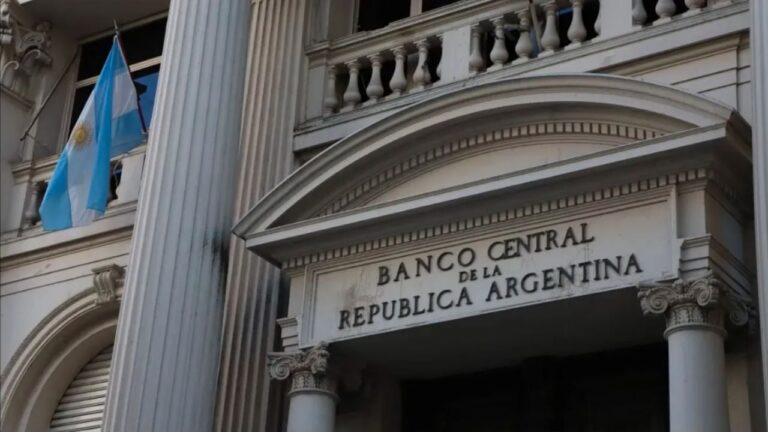 El Banco Central prevé una fuerte baja de tasas y una reactivación de crédito