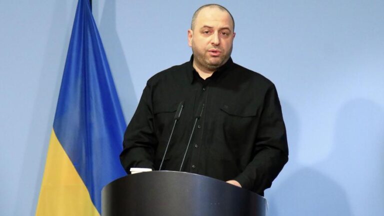 Ucrania anuncia un acuerdo de intercambio con Rusia de 1.200 prisioneros por bando