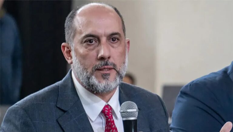 El ministro Guillermo Acosta confirmó que habrá un alivio para los contribuyentes en 2026