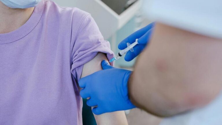 El VPH, causa del 90% de los cánceres de cuello uterino: así se pueden evitar los 2.000 casos que se diagnostican cada año