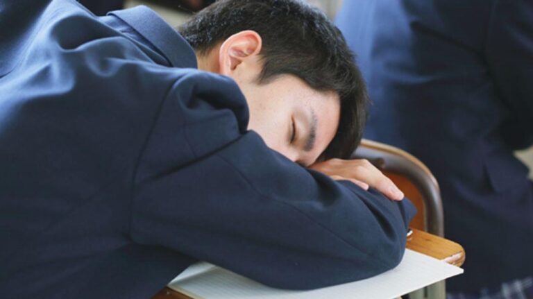 Entrada escolar de noche y sueño adolescente: hallazgos del primer mapa nacional