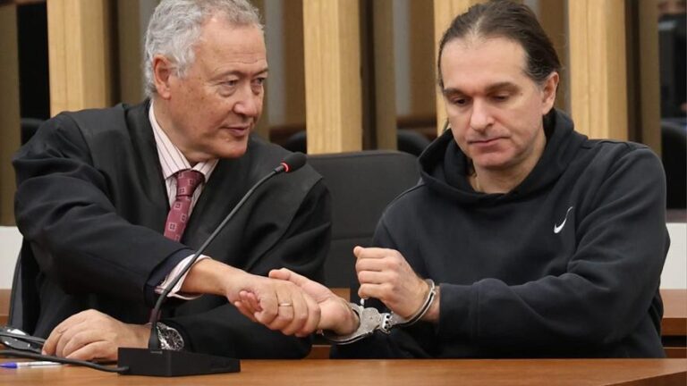 Veinticinco años de cárcel para el acusado de matar a su expareja ante sus hijos en Baiona