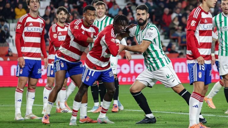 Xavi Sintes puja fuerte en la nueva competencia defensiva del Córdoba CF