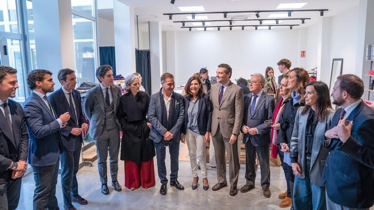 Campus Córdoba arranca como motor formativo con una apuesta por la IA, la robótica y la Base Logística