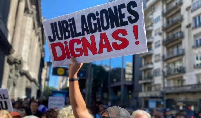 Cuando los jubilados se levantan, se levanta el pueblo