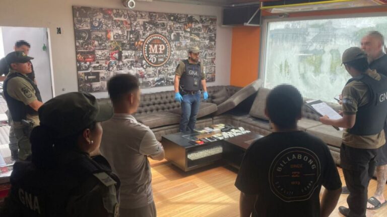 Pelea de motoqueros: secuestran armas y motos de Hells Angels y Tehuelches