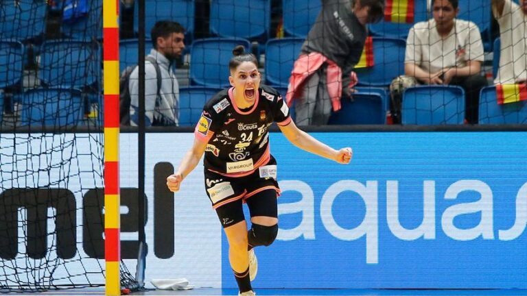 Las Guerreras se reivindican ante Montenegro y jugarán la segunda fase contra Serbia, Islandia y Alemania