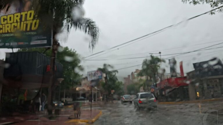 En Carlos Paz, después del calor llegan las tormentas