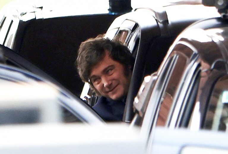 Milei cuestionó a Kicillof por gastar más de 58 mil millones en pauta